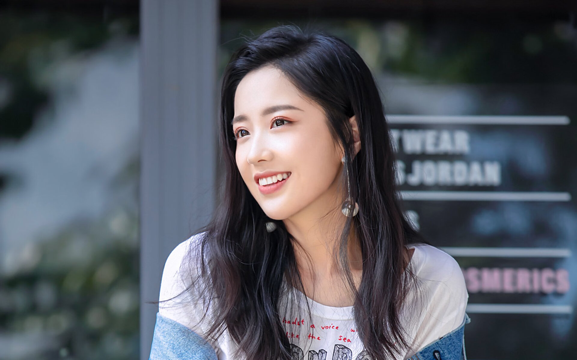 爱游戏体育（AYX）官方APP下载-灰熊替补贡献三十分以上展现深度，灰熊现役