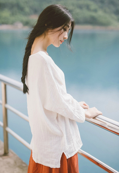 男子蝶泳选手冲击半决赛门槛，男子蝶泳金牌